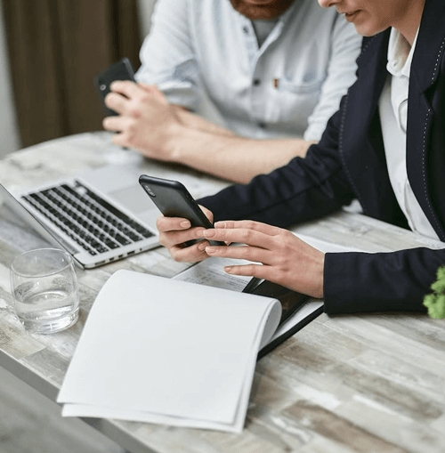 Elevira Valtaris illustrazione del team di supporto